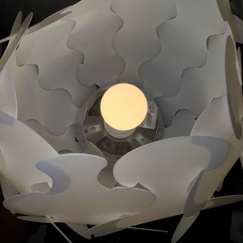 IKEA Interlocking Pieces Fillsta white Table Lamp - Picture 4 of 4